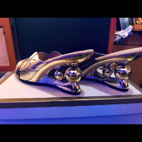 Fantasy collection heels - Picture 1 of 4